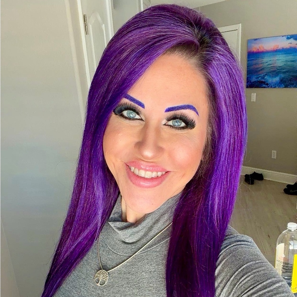 Meet your Posher, Christina